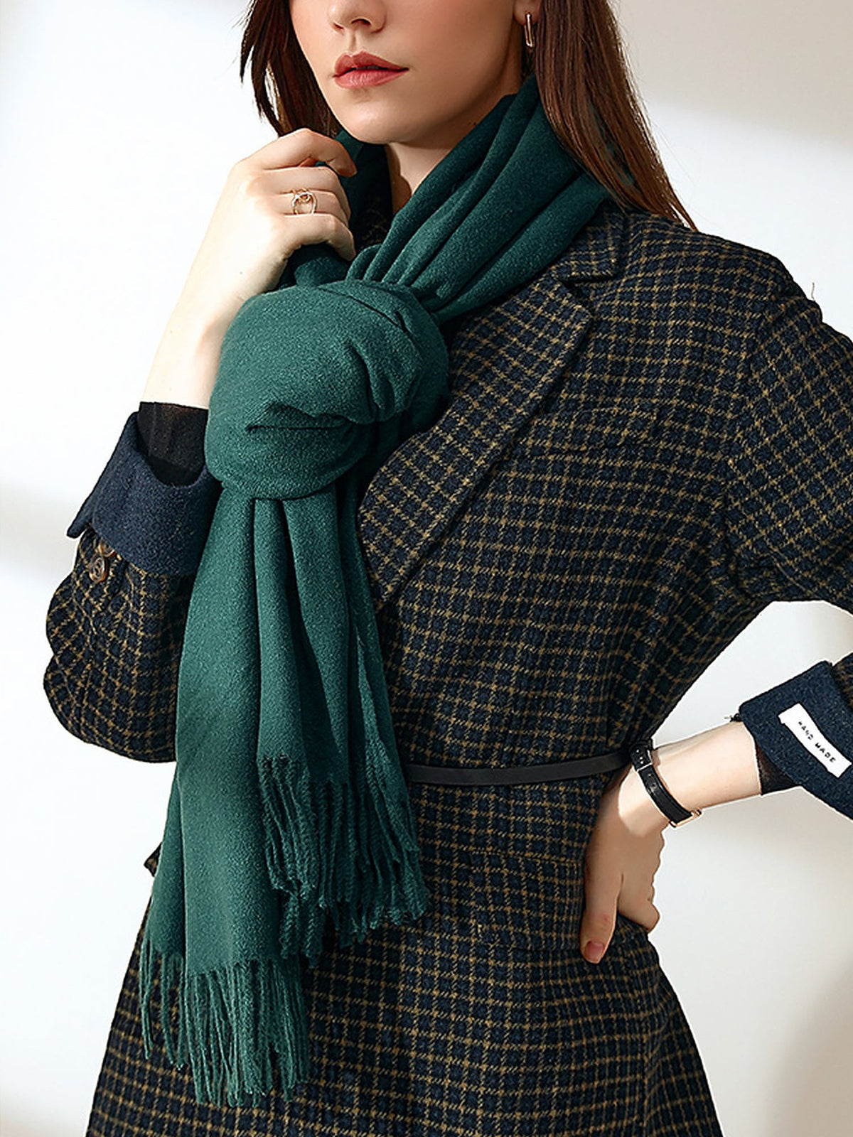 Solid Color Mid Length Winter Tassel Scarf