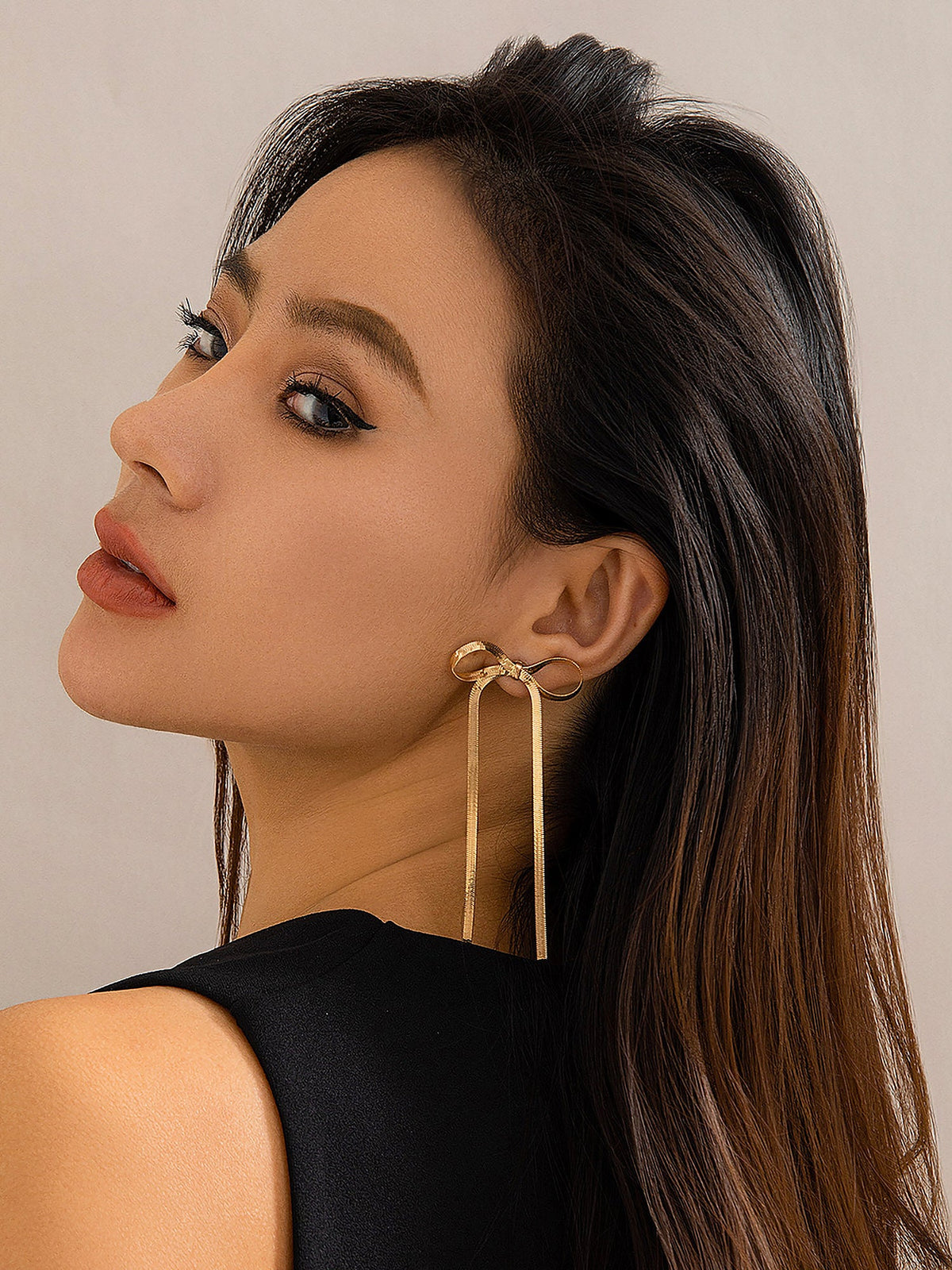 Alloy Faux Pearl Rhinestones Bow Shape Stud Earrings