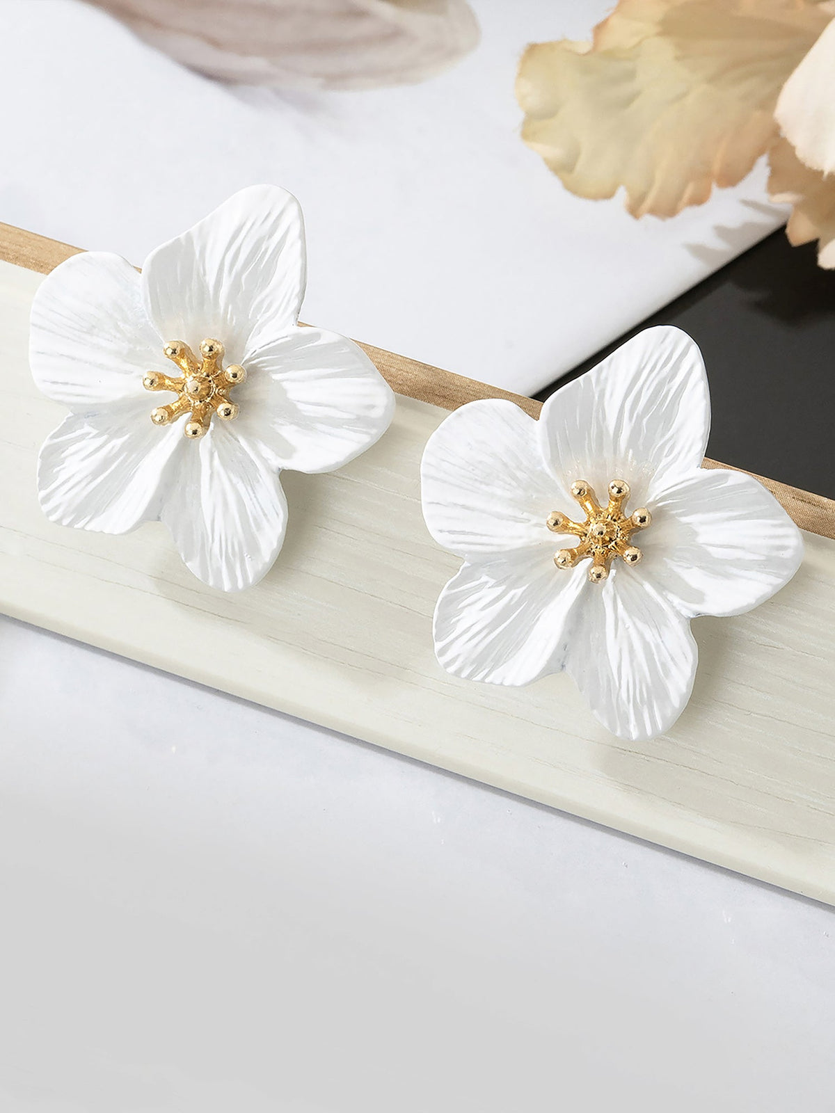 Alloy Flower Shape Stud Earrings