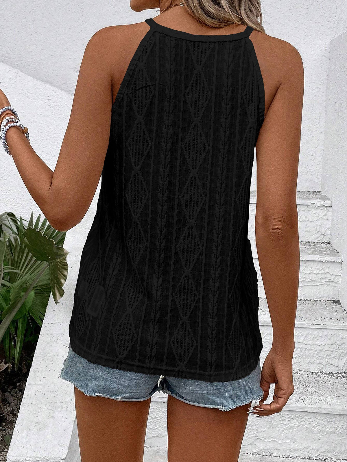Round Neck Sleeveless Textured Casual Tank
