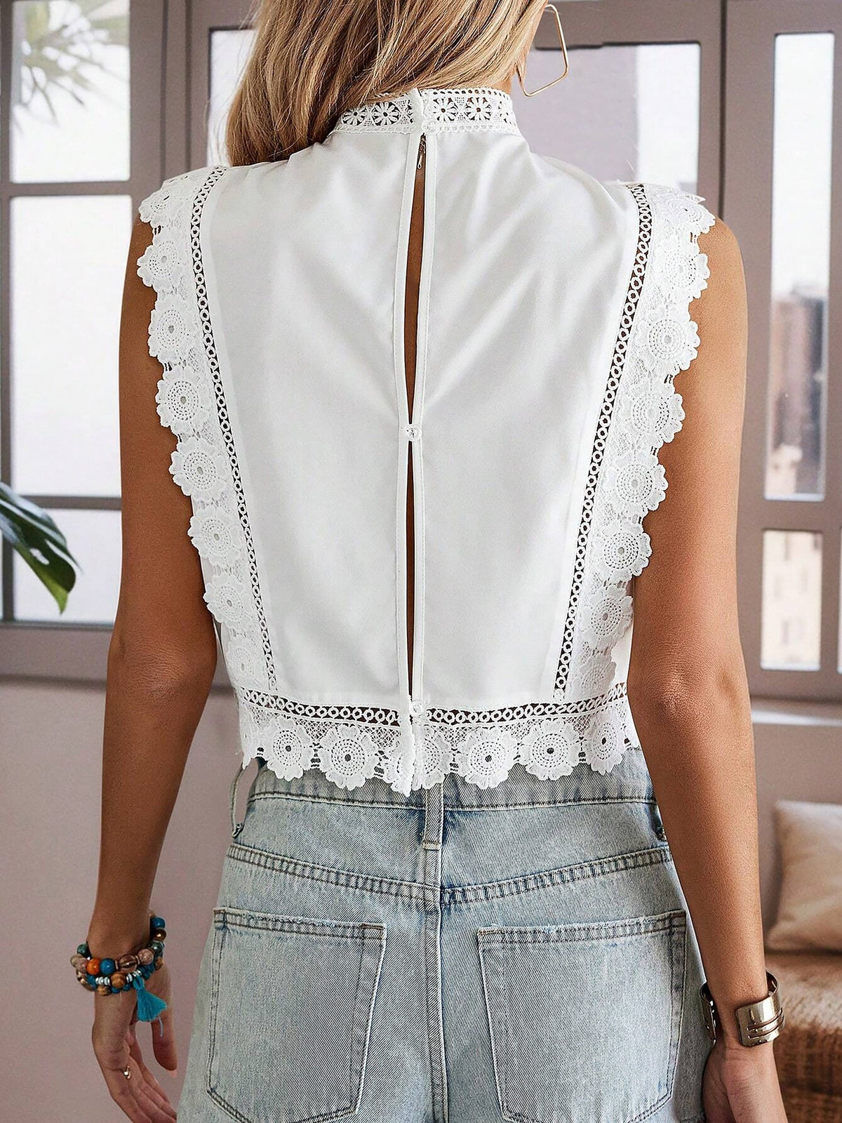 Lace Trim Embroidered Sleeveless Cropped Blouse