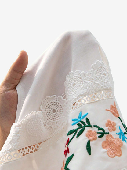 Lace Trim Embroidered Sleeveless Cropped Blouse