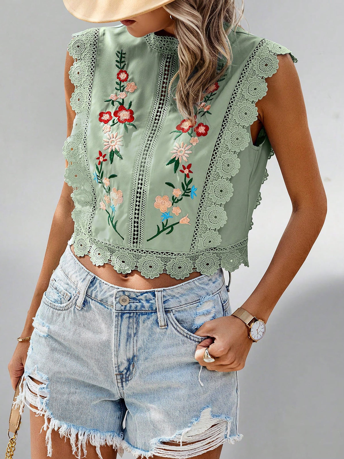 Lace Trim Embroidered Sleeveless Cropped Blouse