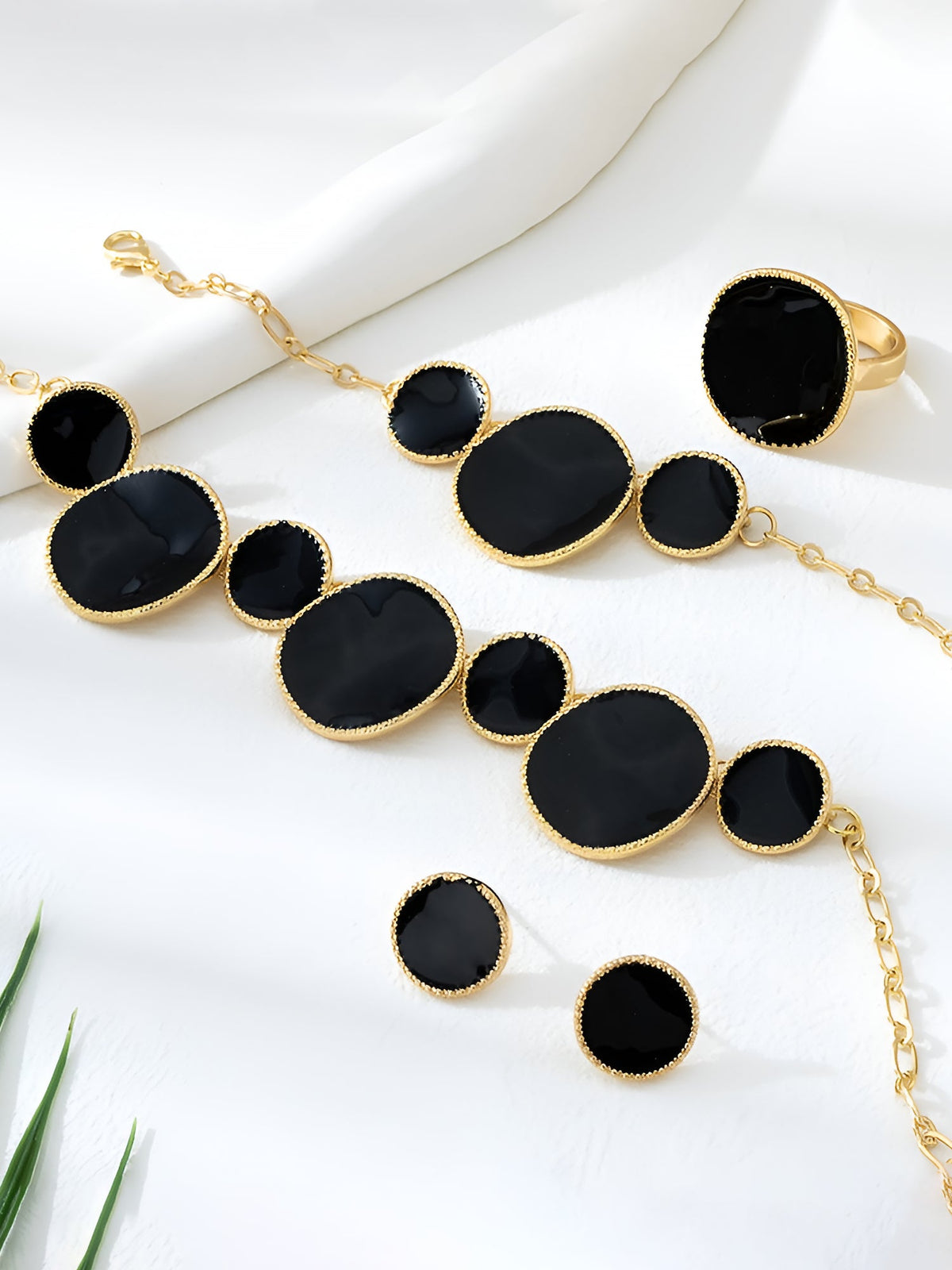 4 Pcs Irregular Round Shape Bracelet Necklace Earrings Ring Set