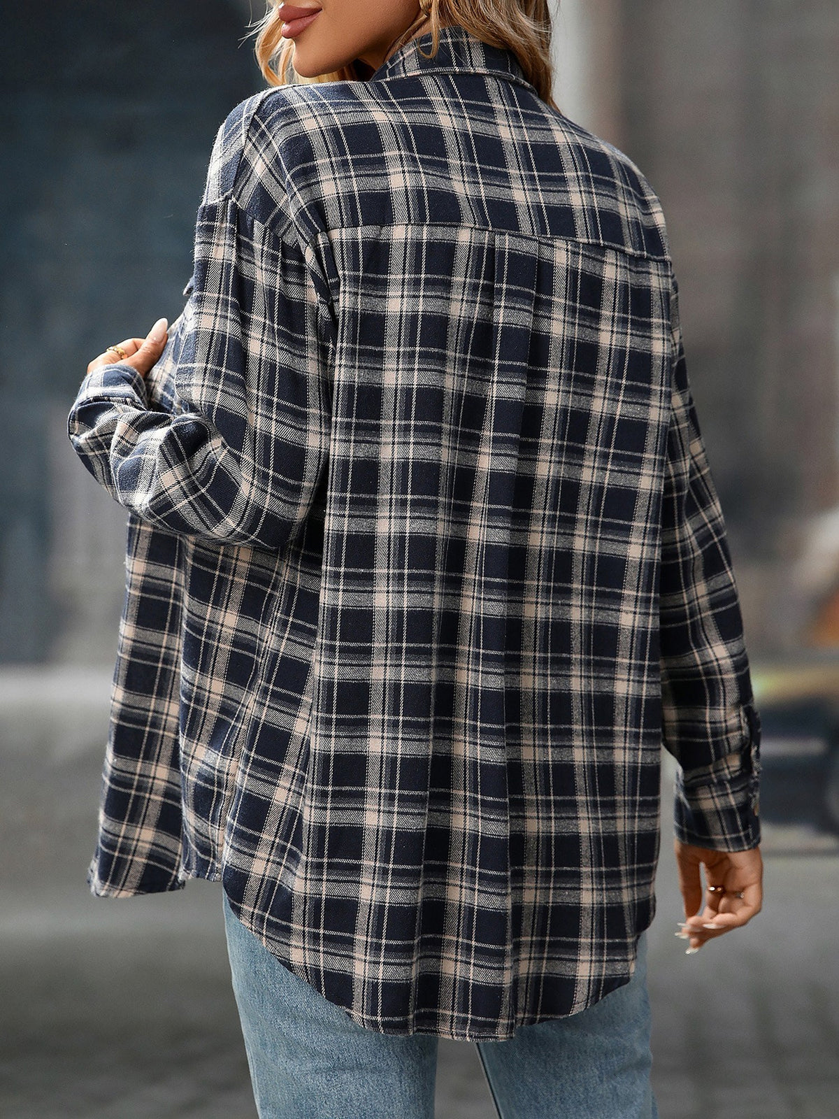 Plaid Turn Down Collar Long Sleeves Pocketed Shirt