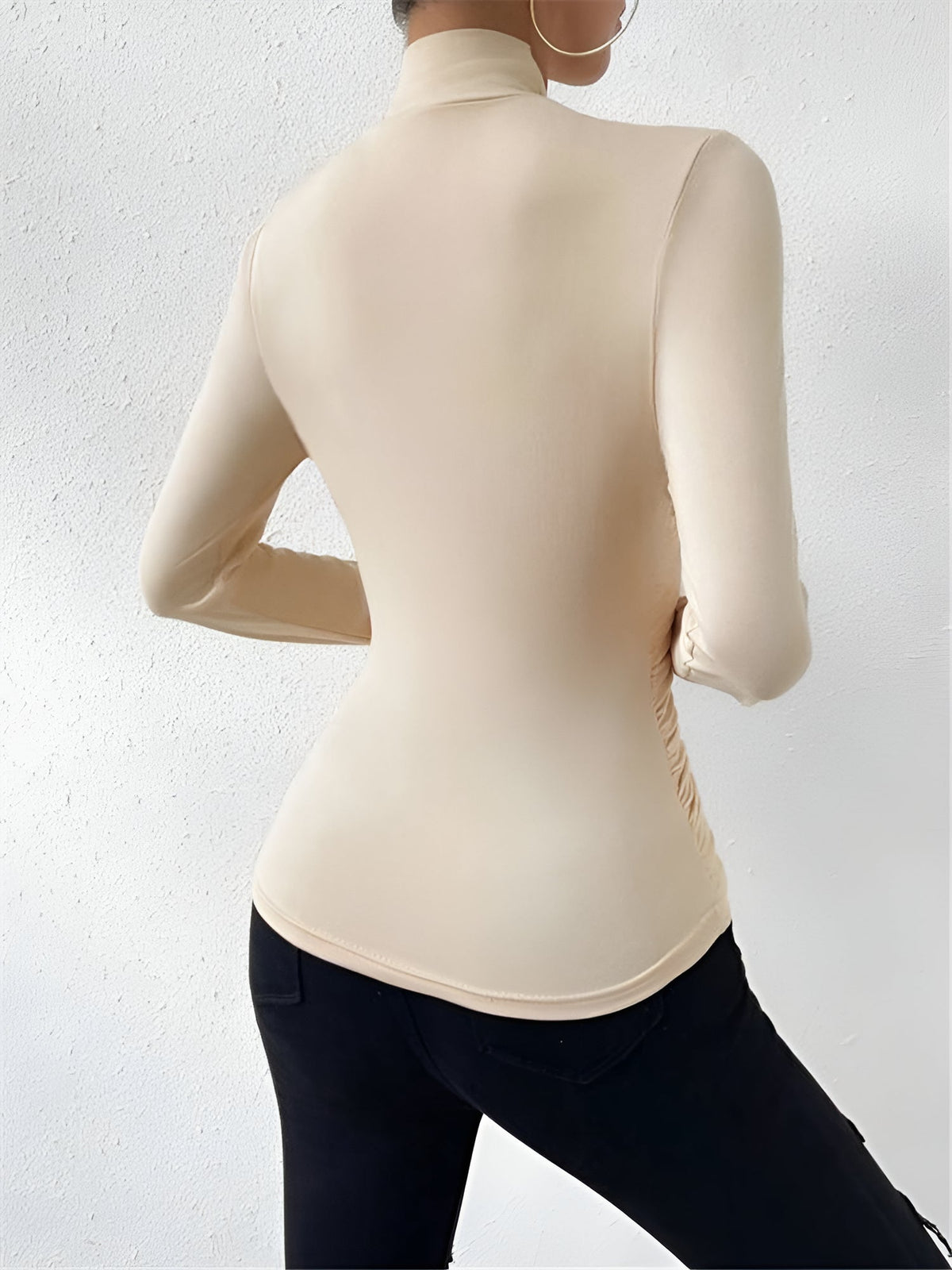 Solid Color Slim Fit Ruched Long Sleeves Blouse