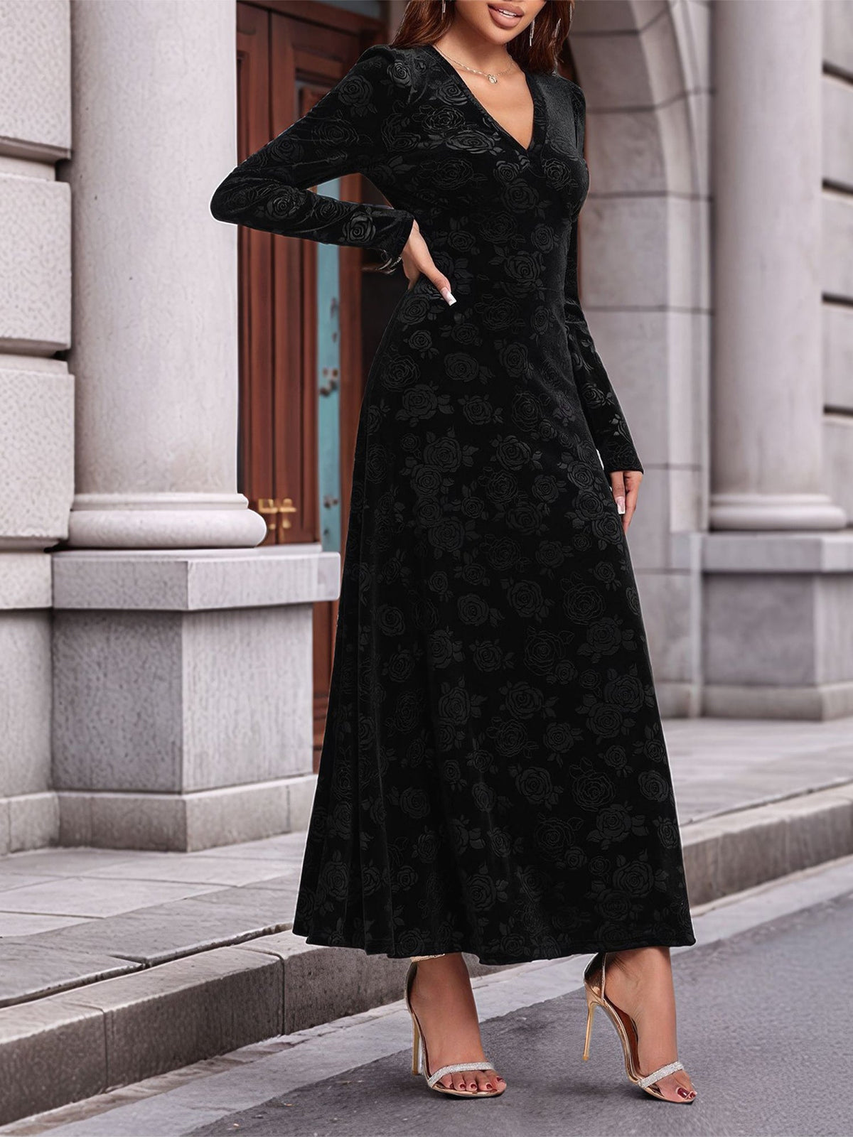 Long Sleeves V Neck Velvet A-Line Maxi Dress
