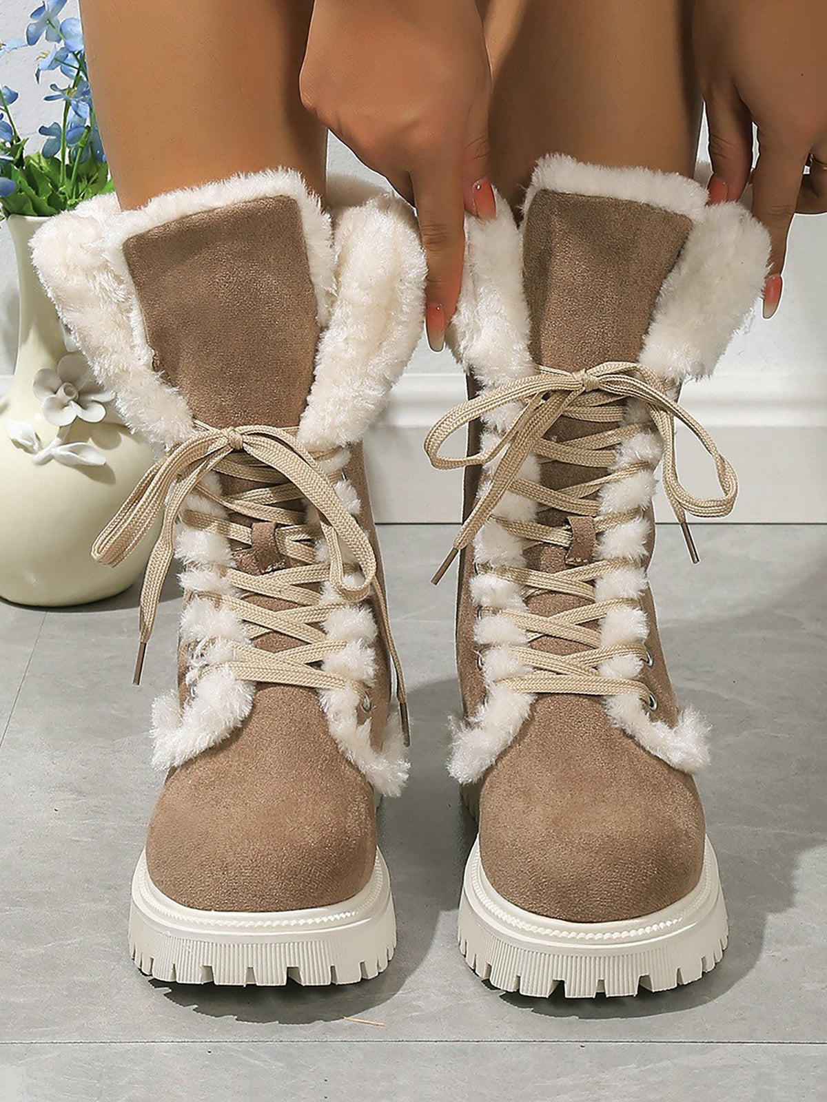 Fuax Fur Fleece-Lined Lace-Up Mid-Calf Boots