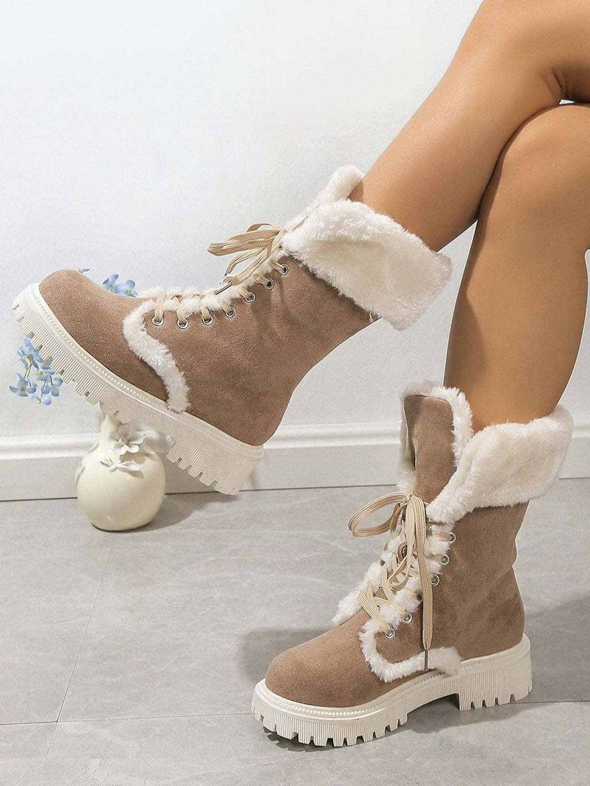 Fuax Fur Fleece-Lined Lace-Up Mid-Calf Boots
