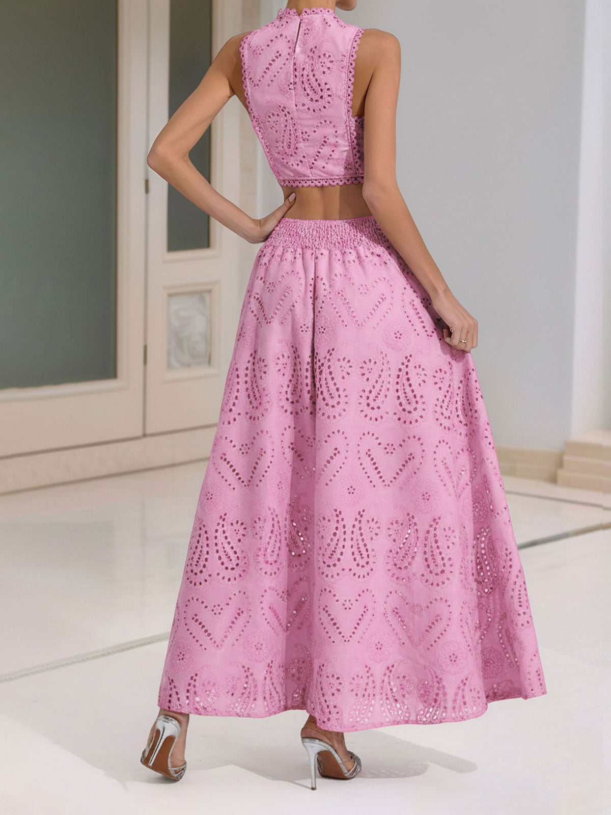 2 Pieces Sleeveless Eyelet Cropped Top & Maxi Pockets Skirt Matching Set