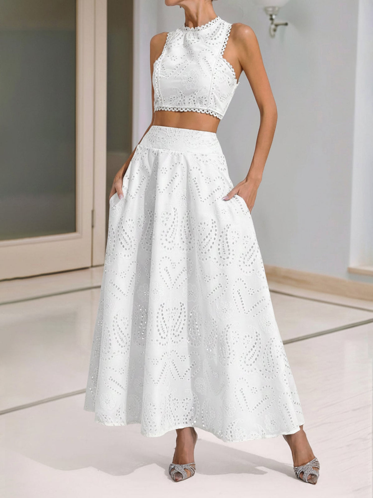 2 Pieces Sleeveless Eyelet Cropped Top & Maxi Pockets Skirt Matching Set