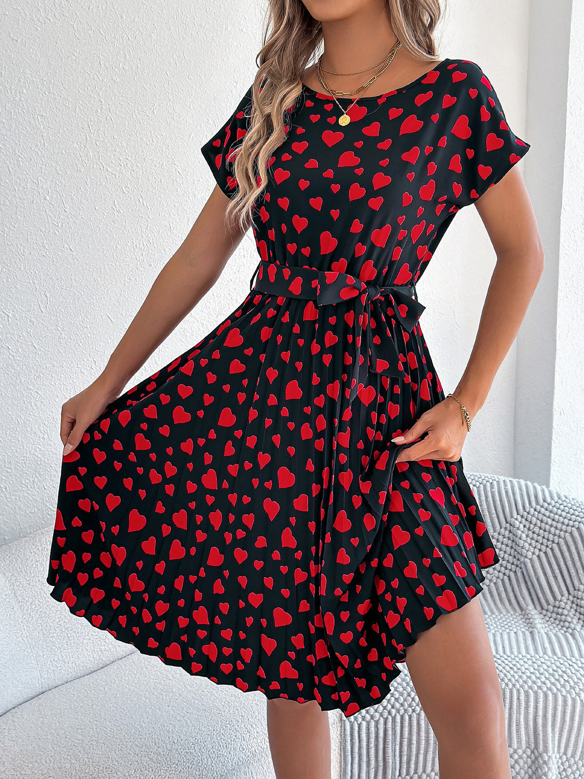 Heart Print Round Neck Pleated A-Line Midi Dress