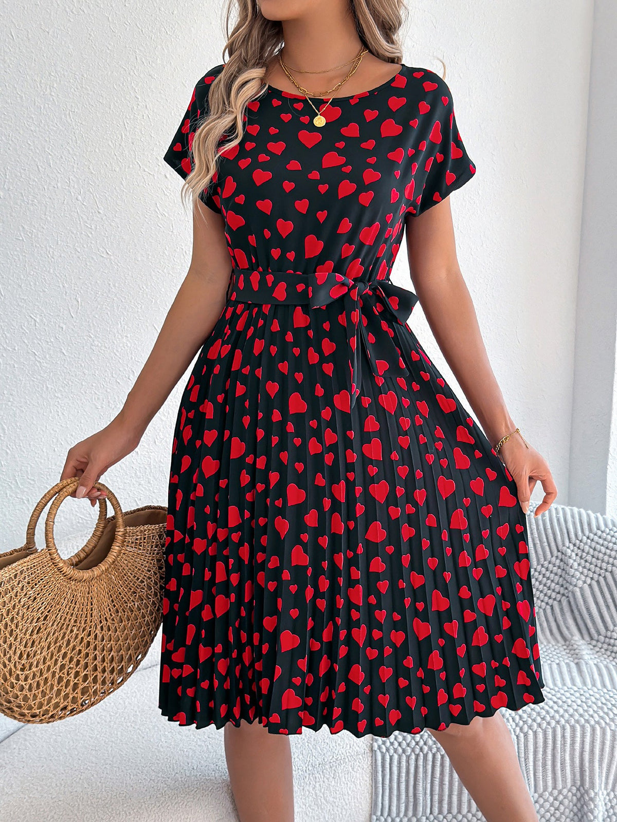 Heart Print Round Neck Pleated A-Line Midi Dress